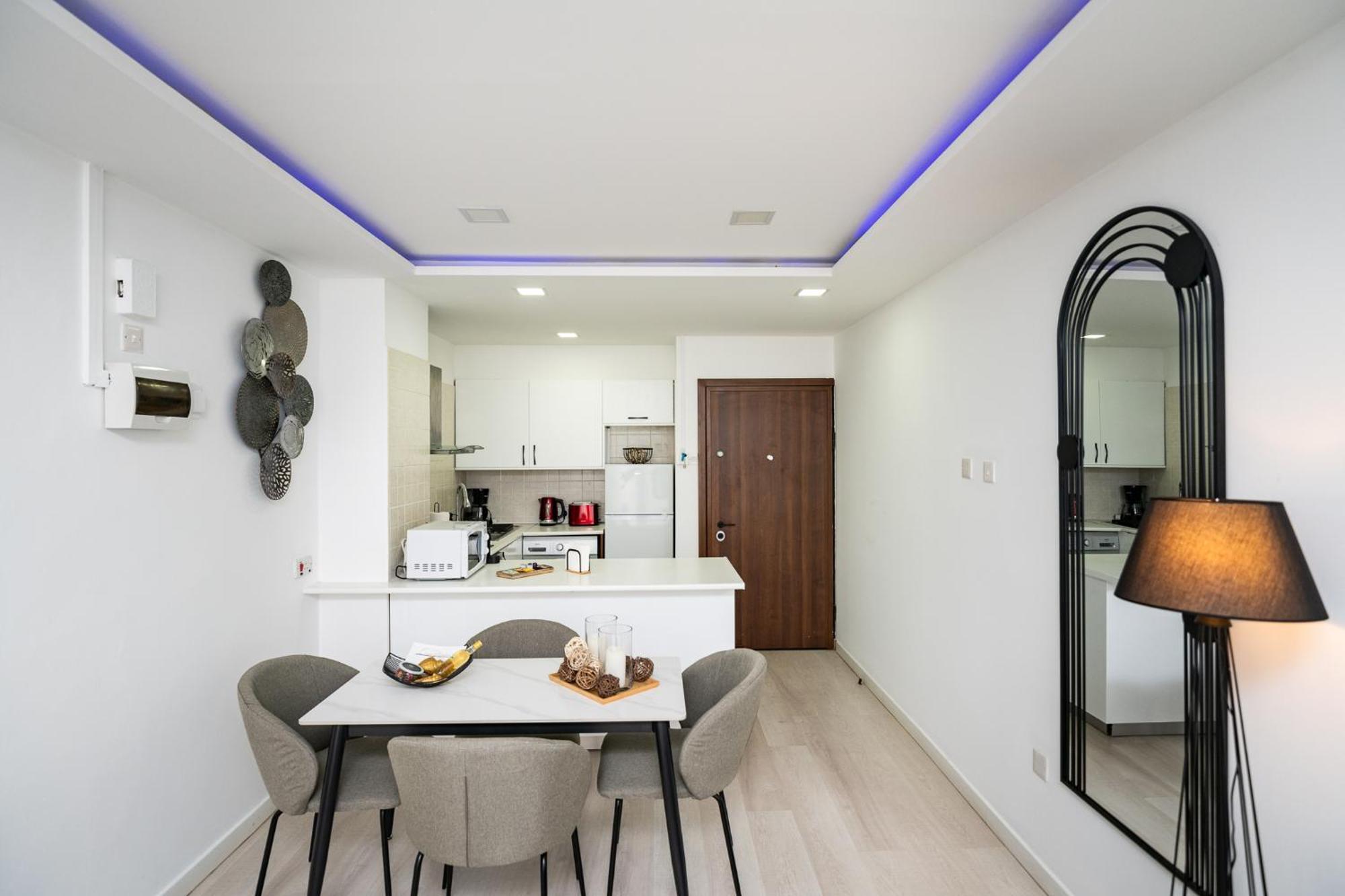 Lazuli Beach & Pool Apartment 501 ลาร์นาคา ภายนอก รูปภาพ