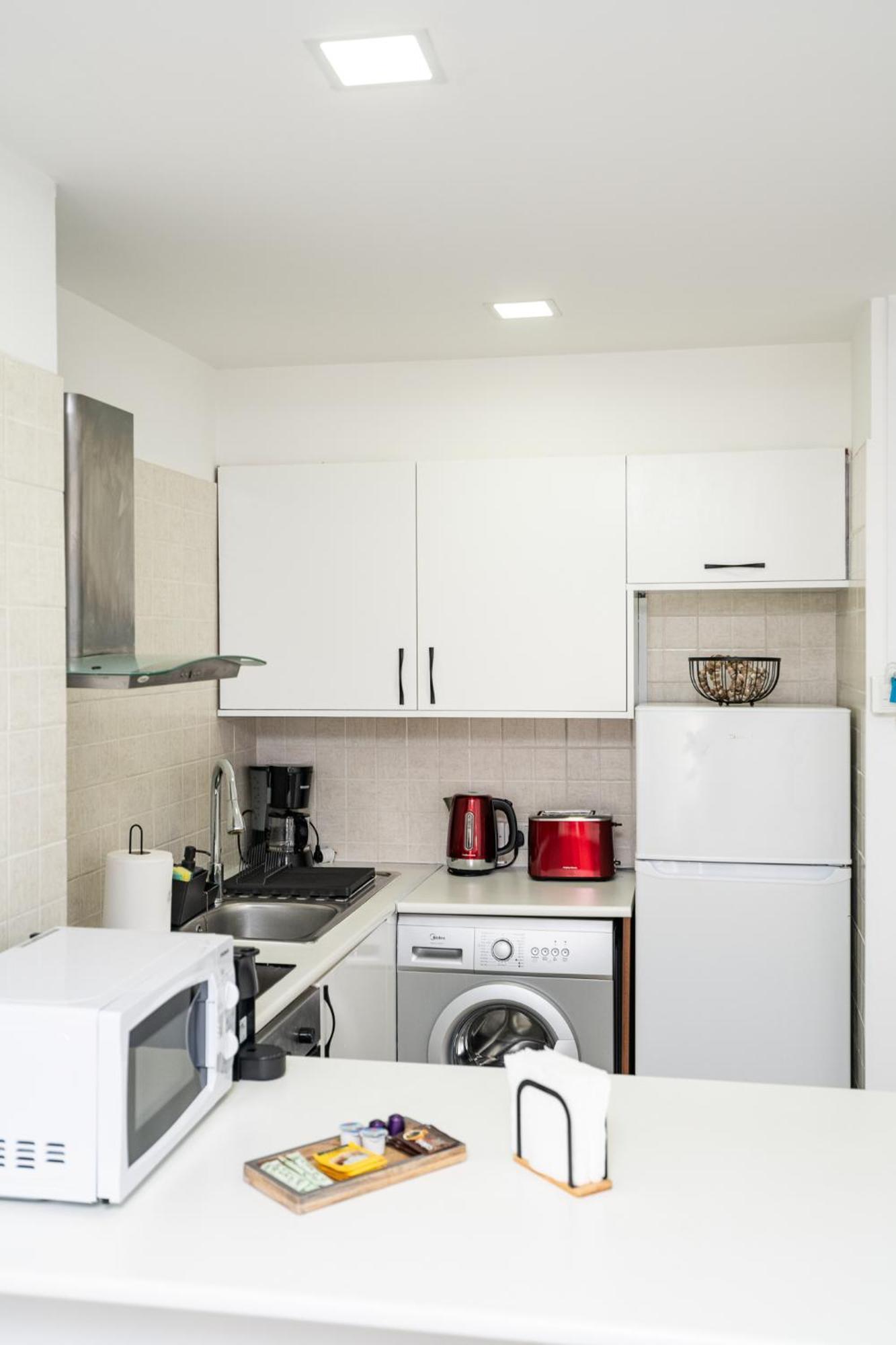 Lazuli Beach & Pool Apartment 501 ลาร์นาคา ภายนอก รูปภาพ
