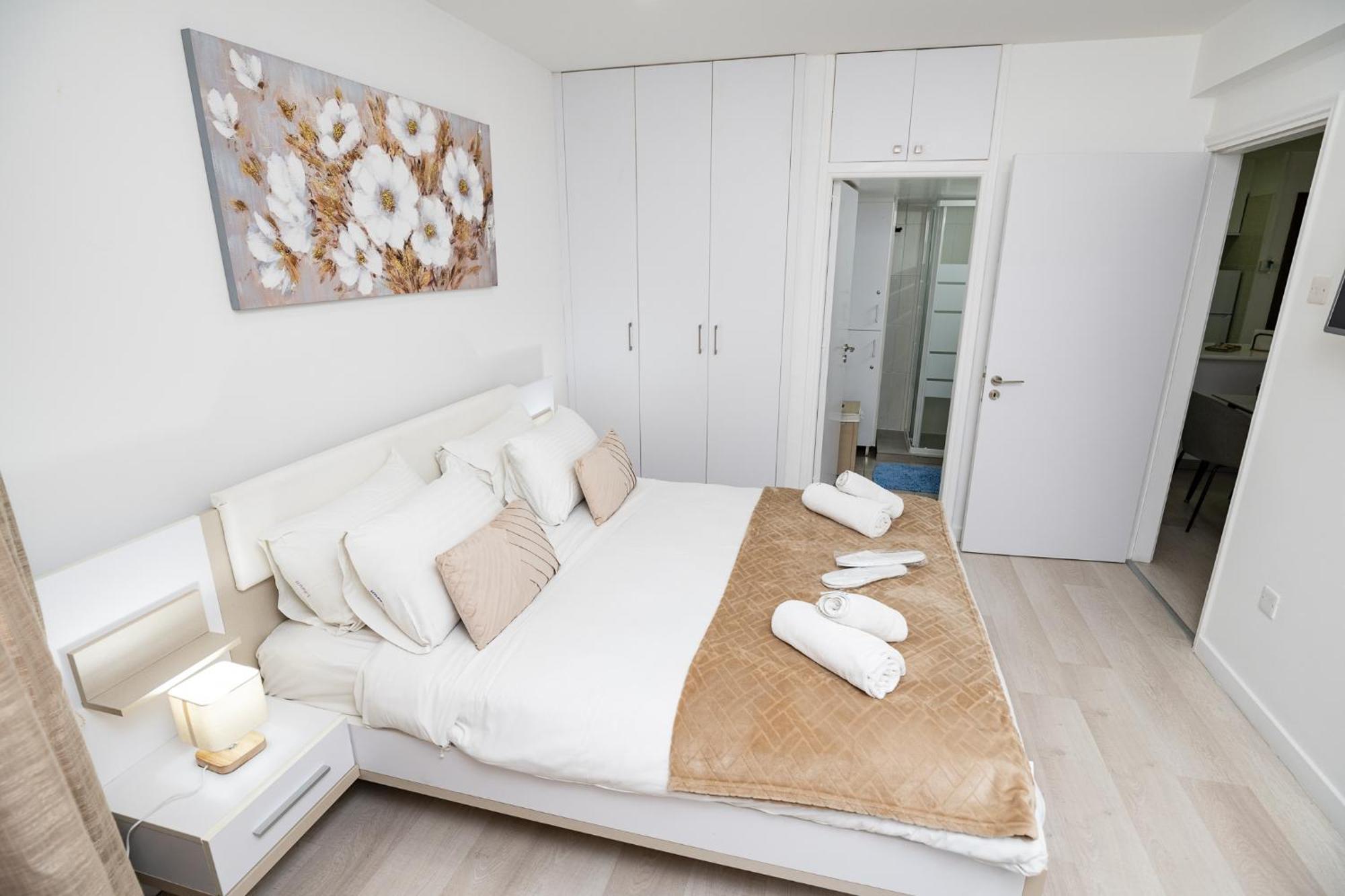 Lazuli Beach & Pool Apartment 501 ลาร์นาคา ภายนอก รูปภาพ
